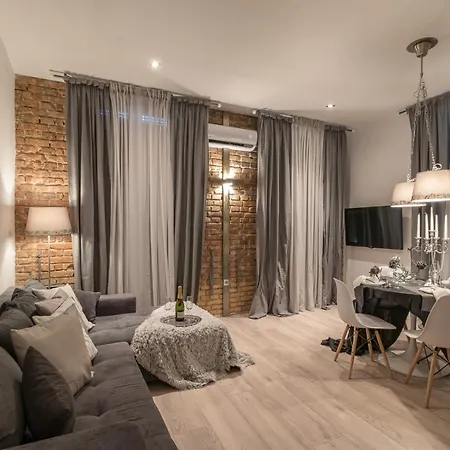Luxury In The Centre**** Penzion