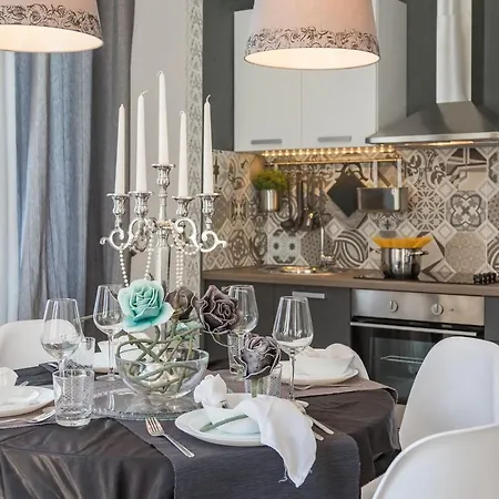Luxury In The Centre**** Penzion Pula