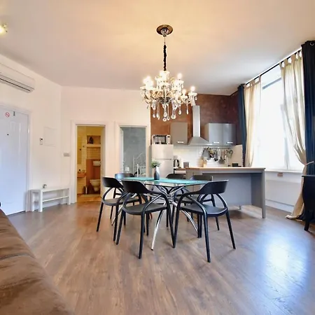 Luxury In The Centre**** 4* Пула