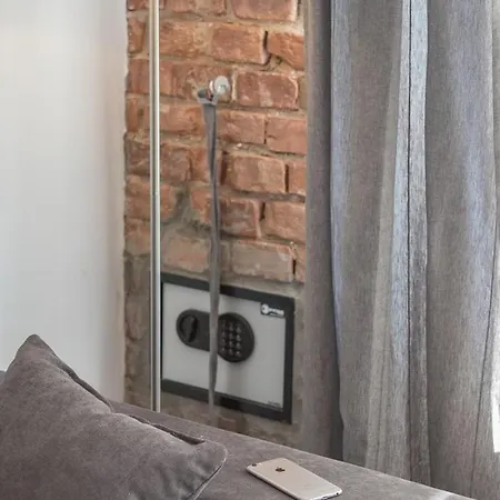 Гостевой дом Luxury In The Centre**** 4*